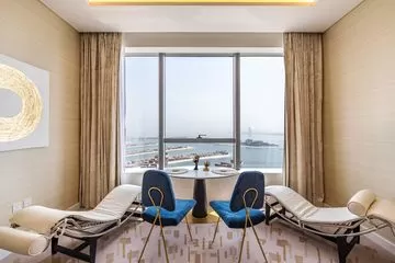 Luxury Studio Sea View, Link to Nakheel