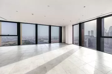 Top floor |  Huge Studio Apt | Burj view