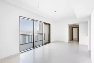 Spacious Unit With Water and Burj Views