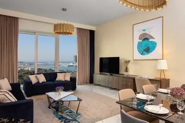 High Floor Apt and Furnished w/ Sea View