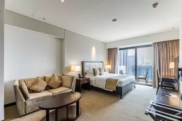 On High Floor | Furnished w/ Marina View