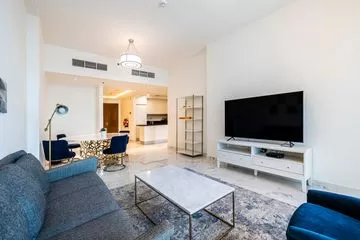 Furnished Unit and Spacious | High Floor