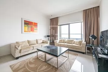 Well-managed and Furnished on High Floor