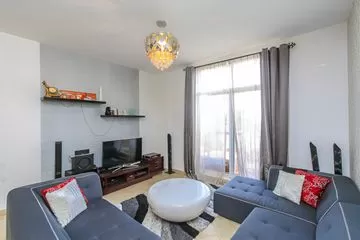 Best Deal and Bright Apt with Huge Terrace